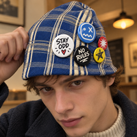 Bonnet en tricot personnalisé DYMF avec logo, motif écossais, avec badge, chaud, style vintage streetwear, pour hommes et femmes