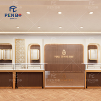 Vitrine à bijoux en bois cannelé de luxe, présentoir à bijoux incurvé sur mesure avec bande lumineuse LED pour magasin de détail