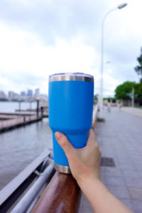 Taza clásica para coche, regalo, precio de <span class=keywords><strong>compra</strong></span> a granel, impresión personalizada, aislado de acero inoxidable 304 vaso de cerveza, taza de viaje de 30 oz con tapa deslizante - Product Image 2