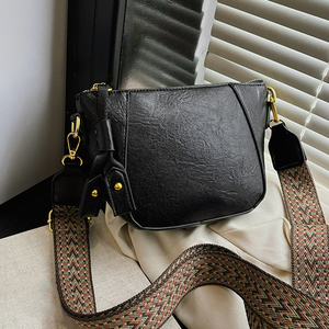 2025 New Arrival Premium Minimalist A Chic Retro Inspired Bucket Bag for Women Featuring Wide <b>Shoulder</b> <b>Straps</b> - Product Image 3