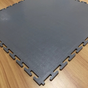 Dalles de sol en PVC de qualité supérieure, étanches et résistantes à la chaleur, idéales pour les entrepôts, ateliers, cuisines, salles de bain et buanderies - Product Image 2