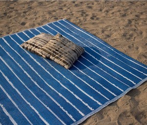 Tapis d'intérieur et d'extérieur, tapis <span class=keywords><strong>de</strong></span> sol en plastique recyclé, couverture <span class=keywords><strong>de</strong></span> <span class=keywords><strong>plage</strong></span> imperméable au sable - Product Image 1