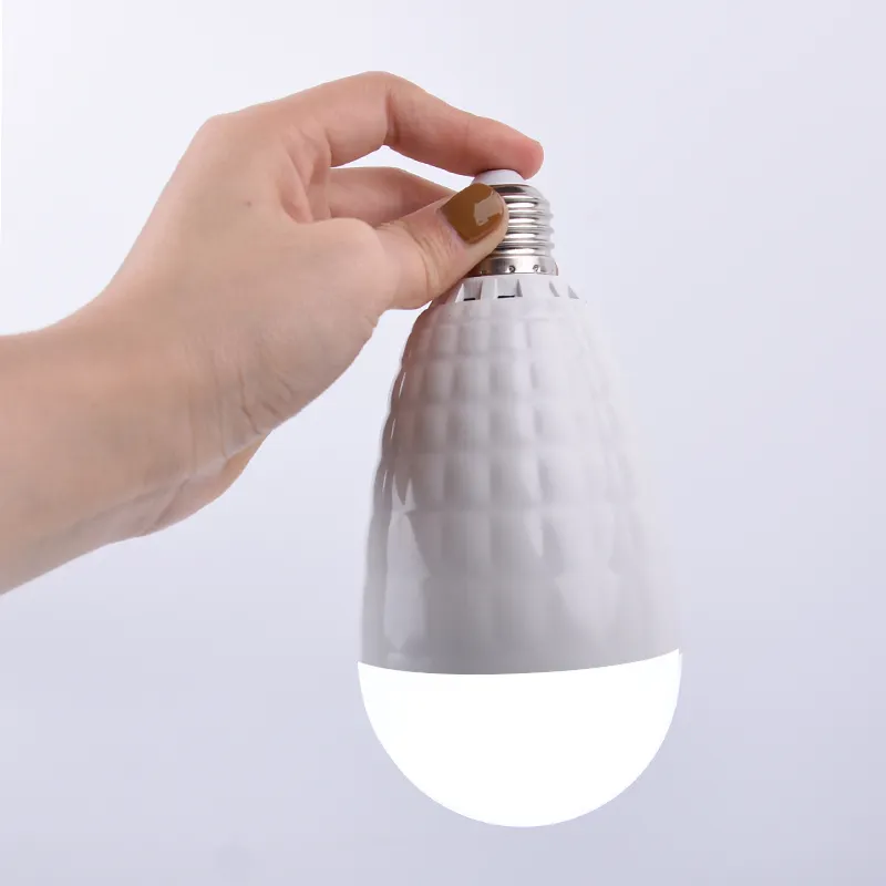 LED充電式電球と緊急電球4w5w省エネ充電式インテリジェント緊急電球LED