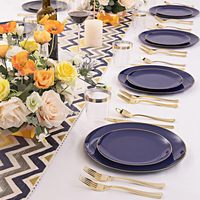 Assiettes en plastique jetables avec des bords dorés, pouvant contenir des desserts et adaptées aux restaurants familiaux, aux fêtes et aux festivals