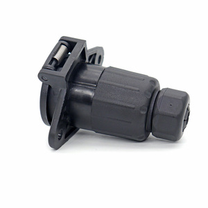 Connecteur d'adaptateur de <span class=keywords><strong>prise</strong></span> de <span class=keywords><strong>remorque</strong></span> à <span class=keywords><strong>7</strong></span> <span class=keywords><strong>broches</strong></span> <span class=keywords><strong>prise</strong></span> mâle <span class=keywords><strong>femelle</strong></span> électrique pour RV robuste - Product Image 6