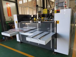 Agrafeuse semi-automatique pour boîtes en carton ondulé, machine à agrafer et à emballer les cartons - Product Image 2