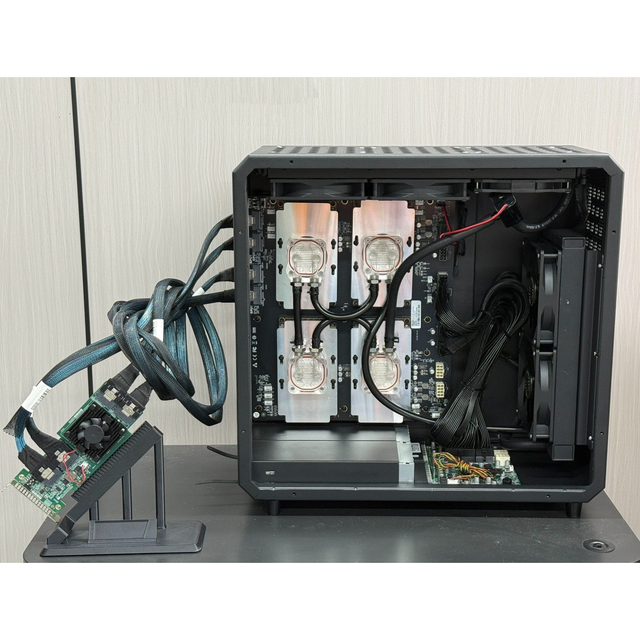 4 * GPU V100 32GB graphics card NVLINK docking station