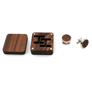 Caixa de Armazenamento Elegante em Madeira de Noz com Logo Personalizado para Gravatas Magnéticas Masculinas, Embalagem para Joias Masculinas - Product Image 5