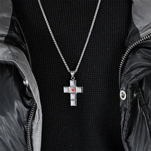 Collar al por mayor con colgante de corazón de amor de expresión abierta con gota de aceite, cadena cubana larga y cruz de estilo rock brillante - Product Image 3