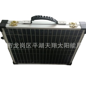 แผงโซลาร์เซลล์แบบพับได้ 40W โมโนคริสตัลไลน์พร้อมเครื่องชาร์จแบบพกพาโครงอะลูมิเนียม - Product Image 2