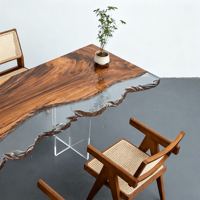 Table de salle à manger en noyer massif avec bord naturel et résine époxy, design moderne et personnalisé, pour usage domestique et commercial