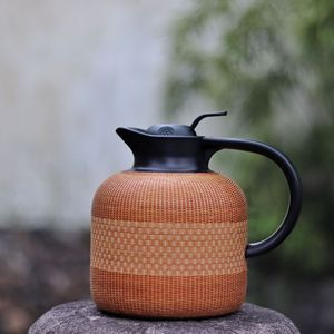Handmade Bamboo Woven Insulated Bottle 1.5L Reusable Travel Hot Water Bag For Home And Outdoor Use - Product Image 2