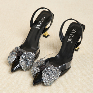 <span class=keywords><strong>Sandali</strong></span> Slingback di Lusso con Tacco Alto, Punta Affusolata, Fiocco in Paillettes <span class=keywords><strong>Argento</strong></span> e PVC Trasparente per Donne, Matrimoni, Balli e Eventi Formali - Product Image 5