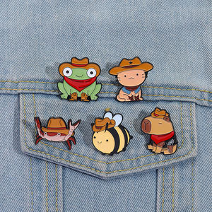Lustige Cowboy Tier Emaille Pins niedlichen Frosch Katze Biene Capybara Brosche Revers Abzeichen Schmuck Geschenk für Freunde - Product Image 1