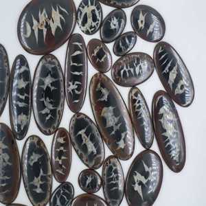 <span class=keywords><strong>Pierre</strong></span> brute Septarienne noire naturelle très demandée, cristal de guérison, minéral décoratif, spécimen de présentation pour la vente en gros - Product Image 3