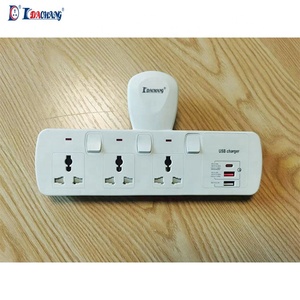 <span class=keywords><strong>Adattatore</strong></span> <span class=keywords><strong>da</strong></span> Viaggio Universale con Uscite <span class=keywords><strong>USB</strong></span> 3/4 e Type-C, PD 20W 13A QC6104AT - Product Image 1