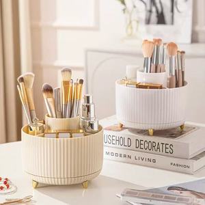 Soporte giratorio para brochas de maquillaje, organizador de cosméticos, almacenamiento de escritorio de plástico con tapa para brochas de maquillaje y lápiz labial, color rosa y blanco - Product Image 1