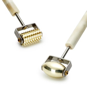 Brass <span class=keywords><strong>micro</strong></span> kim lăn mặt Kem nâng làm mát kim loại mặt massager Stick ngọc Lăn Massage công cụ - Product Image 5