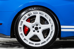 Rueda Monobloque Blanca Brillante con Diseño de Anillo Aerodinámico, Diseño de Cinco Radios para Ford Mustang <span class=keywords><strong>Shelby</strong></span> GT500 2021 - Product Image 2