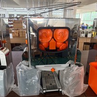 NS2000E-3 Commerciële Automatische Sinaasappelsapcentrifuge met Waterdichte Rubberen Bescherming Kleine Metalen Versnellingsbak 40-90mm Citrusvruchten