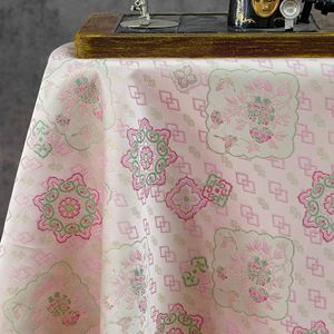 Tela Brocada con Precioso Motivo de Flores y Mariposas, Material Jacquard Teñido con Hilo Dorado para Qipao, Hanfu - Product Image 1