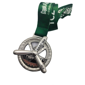 Medaglia Personalizzata in Lega di Zinco Placcata Argento per Sfida Virtuale Ispirata a 'L'Anello del Signore' con 'L'Occhio di Sauron' - Product Image 3
