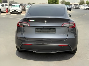 Modelo Y Long Range AWD 2023 de Tesla - Product Image 2