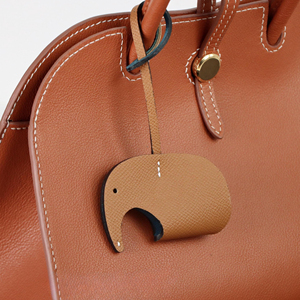 Lovely PU Leather Elephant Bag Charm Cute Animal Pendant Keyring Backpack Decoration Fashion Business Portable Embossed <b>Keychain</b> - Product Image 2