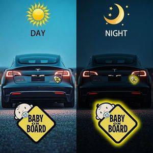 Autocollant personnalisé pour bébé dans la voiture YECAI, autocollant réfléchissant haute visibilité, imperméable, dessin animé, adapté à <span class=keywords><strong>BMW</strong></span> Audi Lexus Mazda - Product Image 5