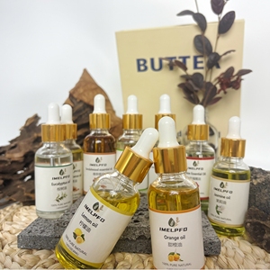 纯天然精油混合物：香草、檀香、玫瑰、百里香、乳香和亚麻籽油，用于香薰疗法 - Product Image 6