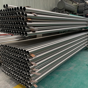 316L 304L A312 ASTM 6mtr ท่อสแตนเลสที่มีพื้นผิวสีขาวเทา - Product Image 1