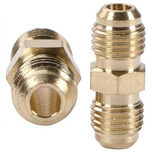 ข้อต่อทองเหลือง AOL สำหรับแก๊ส แบบ SAE 45 องศา หัวต่อแบบ Half-Union ขนาด 3/8" Flare X 3/8" Flare พร้อมหัวต่อแบบ Hex Nipple สำหรับระบบ HVAC รุ่น AOL-157 - Product Image 1