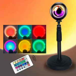 Nouvelle lampe de <span class=keywords><strong>studio</strong></span> portable à 16 couleurs, éclairage vidéo RGB, diffusion en direct, télécommande, lampe photographique coucher de soleil, lumière LED arc-en-ciel, lumière lever de soleil - Product Image 1