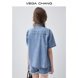 Ensemble deux pièces en denim bleu clair VEGA CHANG pour femmes, chemise à manches courtes et short en denim à ourlet effiloché, <span class=keywords><strong>tenue</strong></span> décontractée - Product Image 6