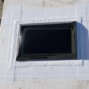 Ruban d'étanchéité pour joint de toit personnalisé Scellant métallique pour toit de VR Revêtement imperméable pour la réparation d'auvent Ruban pour <span class=keywords><strong>fuite</strong></span> de toit de camping-car - Product Image 6