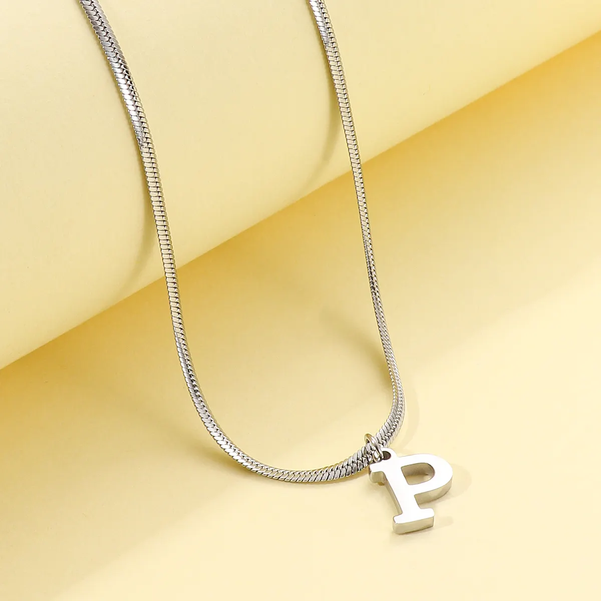 Ожерелье с буквой P из полированной нержавеющей стали, модная цепочка со змеиным плетением, кулон с буквой P, подарок для мужчин