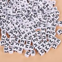 Perles carrées en acrylique alphabet A-Z, tailles 6x6/7x7/8x8/10x10, perles en vrac pour la fabrication de bijoux et accessoires