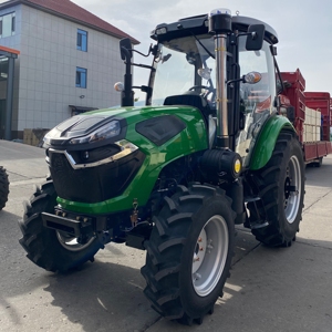 Tracteur multifonctionnel chinois 4x4 compact certifié EPA pour usage agricole avec accessoires - Product Image 5