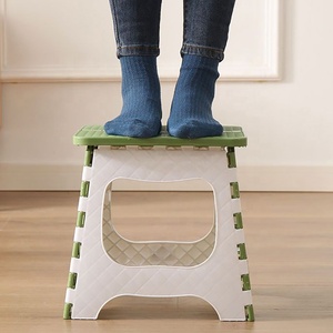 Prix usine en gros <span class=keywords><strong>pas</strong></span> <span class=keywords><strong>cher</strong></span> pliant pliable en plastique enfant escabeau chaise chaussures tabourets à langer camping tabouret pliable - Product Image 3