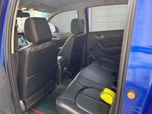 Voitures d'occasion pas chères 2020 <span class=keywords><strong>JMC</strong></span> Yuhu 7 2.0T Diesel <span class=keywords><strong>Auto</strong></span> 2WD Comfort Edition Short Wheelbase (Chine VI) JX4D20A6L - Product Image 4