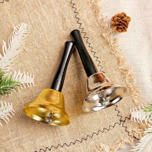 Campana <span class=keywords><strong>de</strong></span> mano <span class=keywords><strong>de</strong></span> Navidad Bar Jingle Bells Santa Claus Servicio escolar Handbell Restaurante <span class=keywords><strong>Llamada</strong></span> Bell Suministros <span class=keywords><strong>de</strong></span> decoración <span class=keywords><strong>de</strong></span> Navidad - Product Image 5