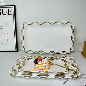 Assiettes à dîner ovales et rectangulaires en céramique blanche au design unique avec or ou <span class=keywords><strong>argent</strong></span> pour les fêtes - Product Image 1