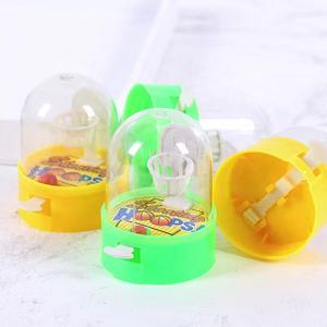 <span class=keywords><strong>Mini</strong></span>-Basketballplatz Süßigkeiten-Spielzeug Schießen auf den Korb Spielzeug-Süßigkeiten <span class=keywords><strong>Mini</strong></span> Handgehaltenes Desktop-Tisch-Basketballspiel Spielzeug zur Stressreduktion - Product Image 3
