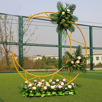 Arco de Boda de Hierro Forjado en Forma de Luna Creciente con Soporte Triangular Hueco para Fondo de Boda y Decoración Floral