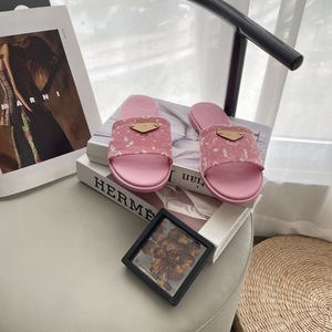 Sandalias de Mujer de Lujo INS 2025, Nuevas, de Alta Calidad, Retro, Estampadas, para Exteriores, Moda, Pantuflas de Una Pieza - Product Image 3