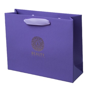 <span class=keywords><strong>Sac</strong></span> cadeau d'emballage de vêtements de mode de luxe <span class=keywords><strong>Sac</strong></span> à provisions en papier couché imprimé de logo personnalisé - Product Image 5