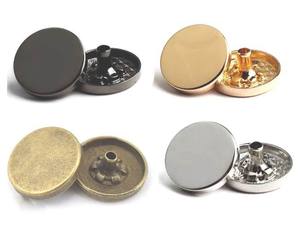 Hochwertige, langlebige Druckknöpfe aus hellem Gold, Metall, Zink legierung, Flatback-Stil, geprägtes Logo, hängende, quadratische Muschel kleidung - Product Image 3