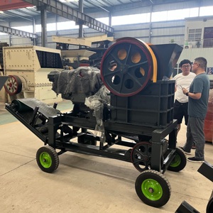 Щековая дробилка 1200x1500 в продаже, щековая дробилка 400x600 с электродвигателем, портативная горнодобывающая машина - Product Image 3