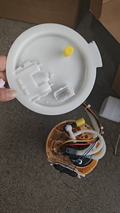 Prezzo all'ingrosso del motore della pompa del carburante del modulo del gruppo 16117467658 16119468618 per <span class=keywords><strong>BMW</strong></span> X5 X6 X7 F18 pezzi <span class=keywords><strong>di</strong></span> <span class=keywords><strong>ricambio</strong></span> Auto <span class=keywords><strong>di</strong></span> alta qualità - Product Image 4