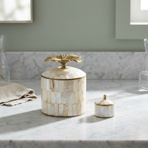 Quemador de incienso artesanal de concha con incrustaciones de nácar y borde dorado, soporte aromático para uso en todas las estaciones, decoración para Ramadán y Eid. - Product Image 1